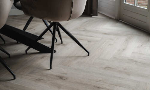 PVC vloeren en vloerverwarming in Joure